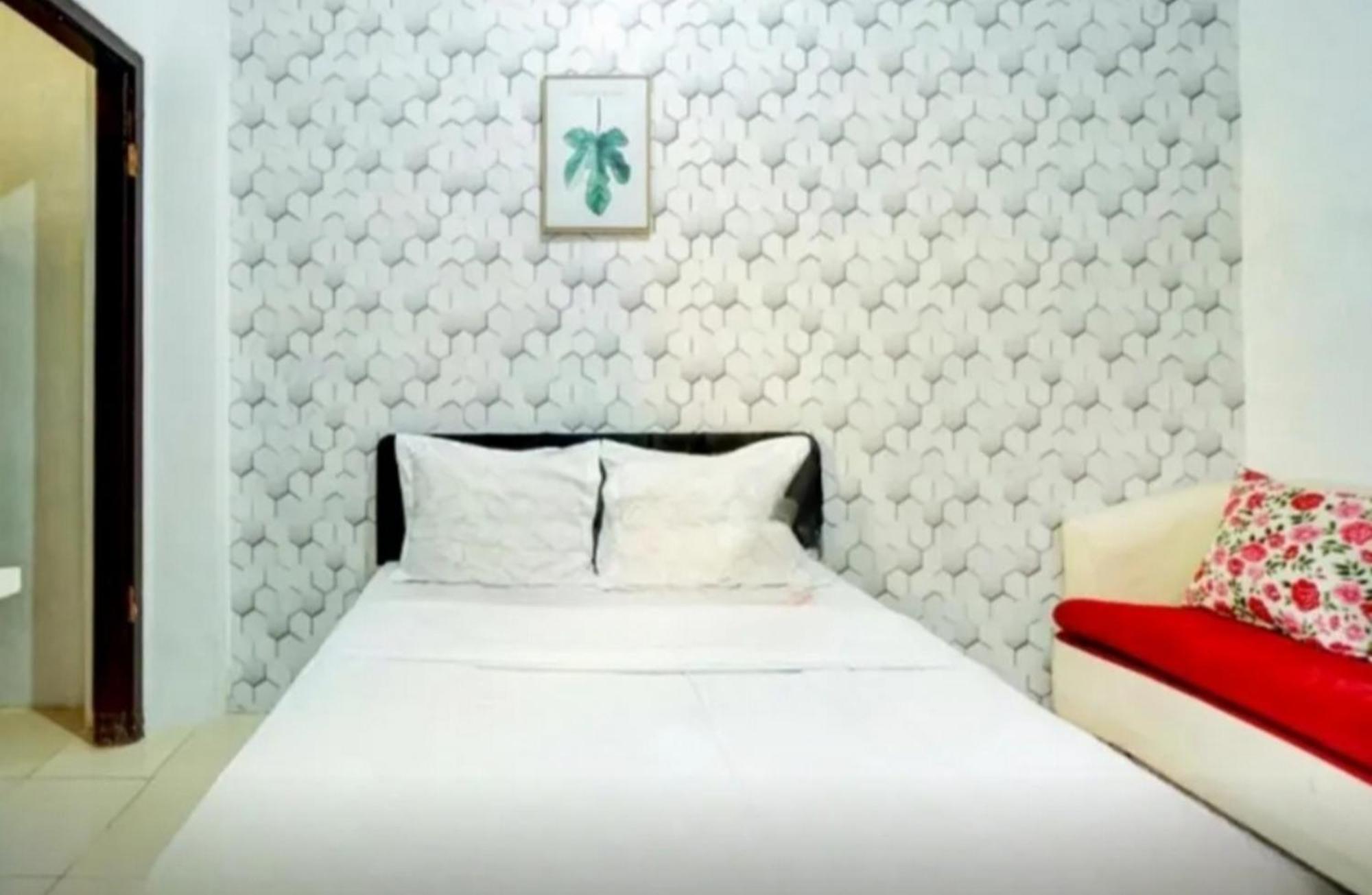Reddoorz Near Plaza Araya Malang Hotell Blimbing  Eksteriør bilde